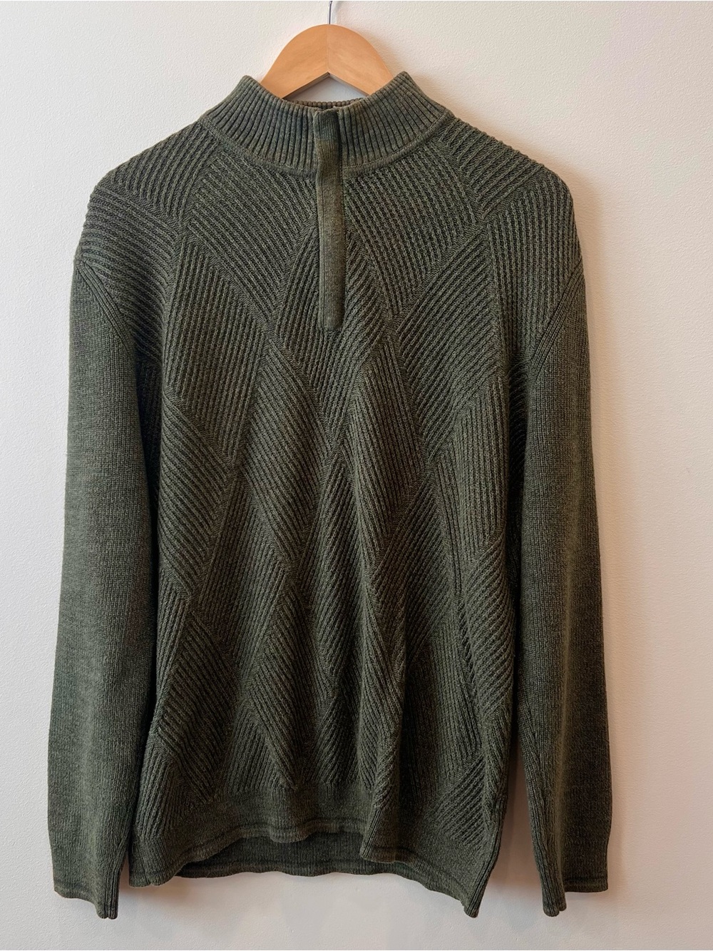 Tommy Bahama Men’s Olive Green Quarter Zip Sweater Diamond Texture Knit L EUC